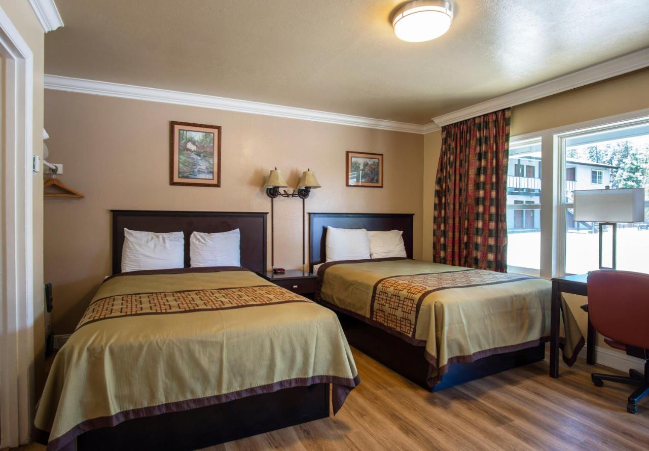 Charm Motel & Suites Burney 外观 照片